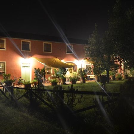 Agriturismo Al Podere Di Rosa Lucca Bagian luar foto